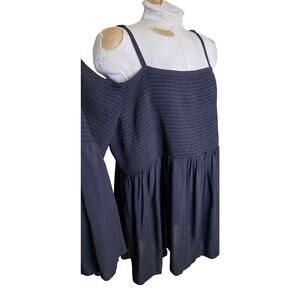 Torrid black smocked Cold shoulder Top‎ Size 4 NWT Plus size